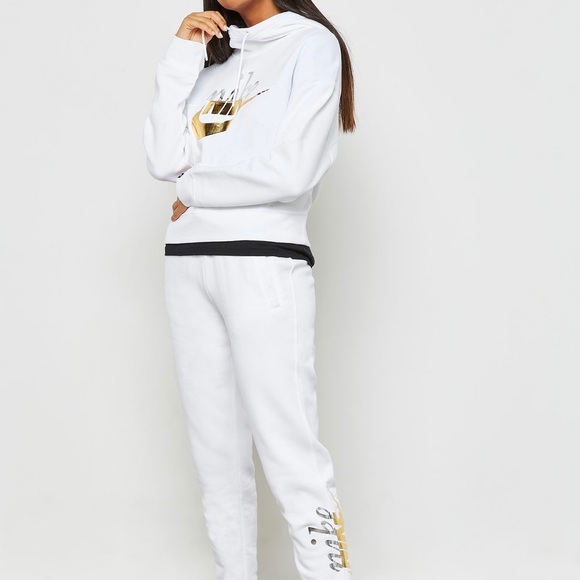 Nike Pants - NIKE Rally Metallic Clash Sweatsuit in Lilac 2X